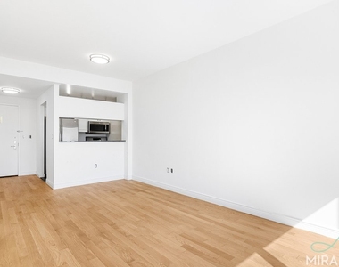 60 W 23rd Street - Photo Thumbnail 2