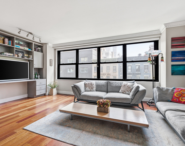 225 E 57th Street - Photo Thumbnail 1