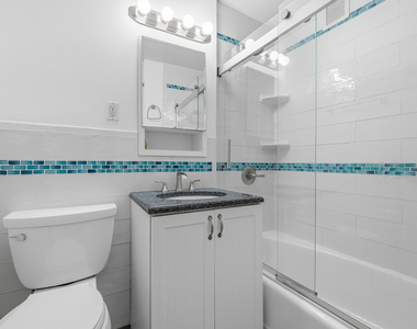 225 E 57th Street - Photo Thumbnail 5