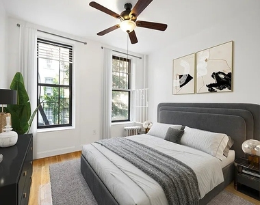 323 E 90th Street - Photo Thumbnail 2