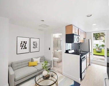 323 E 90th Street - Photo Thumbnail 6