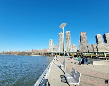 106 Central Park S - Photo Thumbnail 17