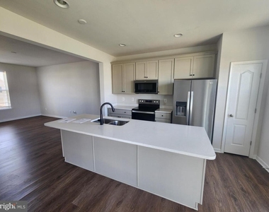 26 Kirby Court - Photo Thumbnail 4
