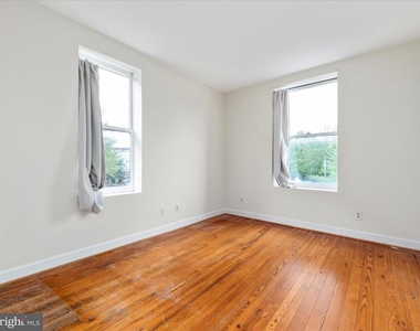 401 E Main Street - Photo Thumbnail 6
