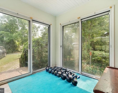 9028 Stonewall Jackson Highway - Photo Thumbnail 14