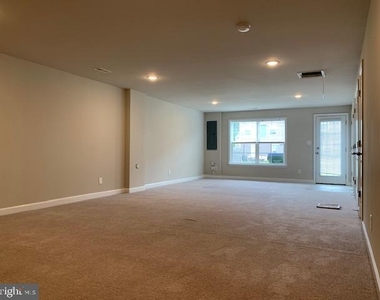 19 Andrews Place - Photo Thumbnail 11