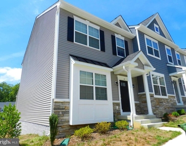 19 Andrews Place - Photo Thumbnail 1