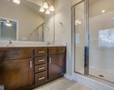 19 Andrews Place - Photo Thumbnail 6