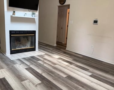 11722 Camelot Way - Photo Thumbnail 6