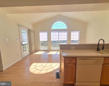5207 Linden Drive - Photo Thumbnail 7