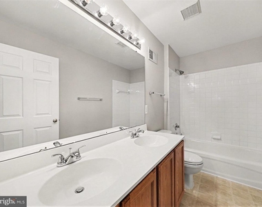 5641 Eppes Island Place - Photo Thumbnail 10