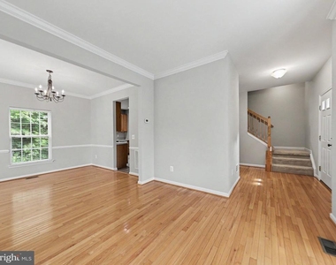 5641 Eppes Island Place - Photo Thumbnail 9