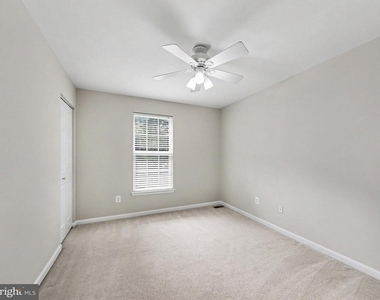 5641 Eppes Island Place - Photo Thumbnail 12