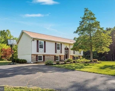 8201 Morningside Drive - Photo Thumbnail 2