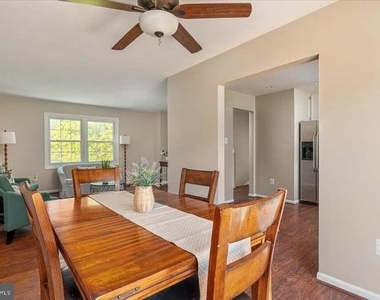 8201 Morningside Drive - Photo Thumbnail 5