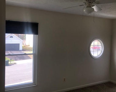 12805 Valleyhill Street - Photo Thumbnail 19