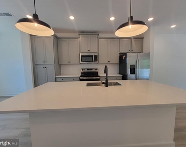 36165 Wilderness Shores Way - Photo Thumbnail 3