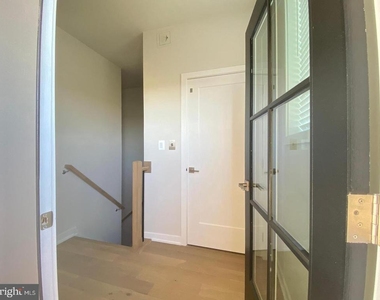22274 Rivanna Shore Ter - Photo Thumbnail 25