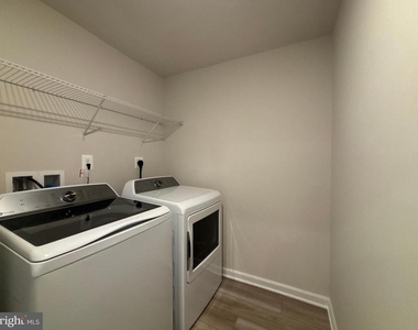 42635 Darala Drive - Photo Thumbnail 17