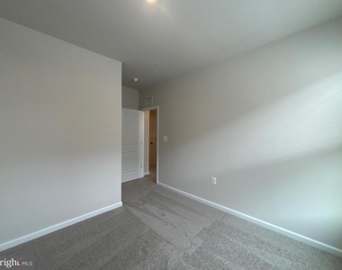 42635 Darala Drive - Photo Thumbnail 23