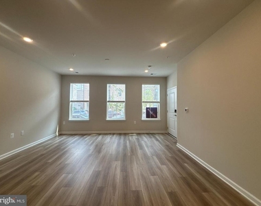 42635 Darala Drive - Photo Thumbnail 6