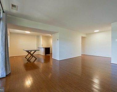 1643 Parkcrest Circle - Photo Thumbnail 18