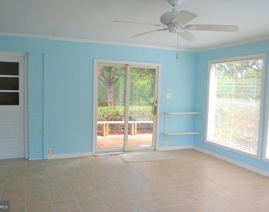 3809 Whispering Lane - Photo Thumbnail 12