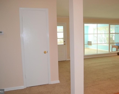 3809 Whispering Lane - Photo Thumbnail 6