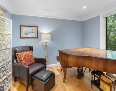 5818 Oak Ladder Court - Photo Thumbnail 15