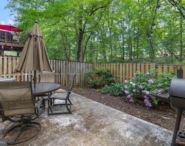 5818 Oak Ladder Court - Photo Thumbnail 3
