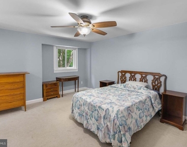 5818 Oak Ladder Court - Photo Thumbnail 18