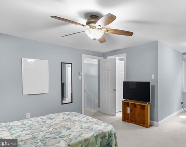 5818 Oak Ladder Court - Photo Thumbnail 17