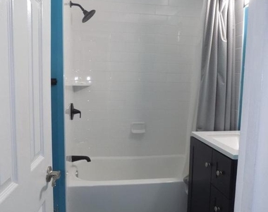 3336 Spring Lane - Photo Thumbnail 15