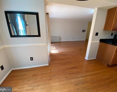 3336 Spring Lane - Photo Thumbnail 7