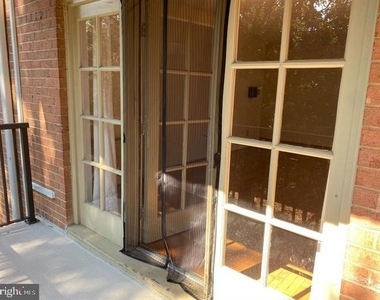 3336 Spring Lane - Photo Thumbnail 9