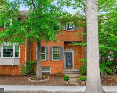 8207 Cedar Landing Court - Photo Thumbnail 1