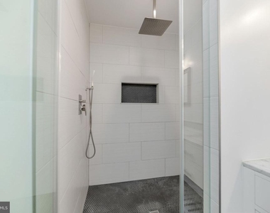8207 Cedar Landing Court - Photo Thumbnail 27