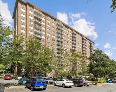 2059 Huntington Avenue - Photo Thumbnail 1