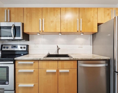 2059 Huntington Avenue - Photo Thumbnail 14