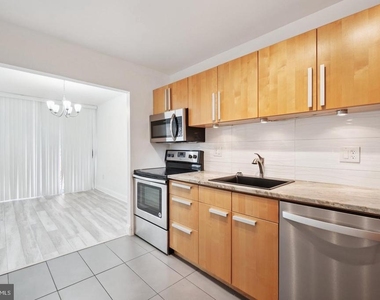 2059 Huntington Avenue - Photo Thumbnail 15
