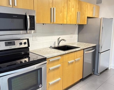 2059 Huntington Avenue - Photo Thumbnail 13