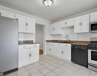 6351 Rockshire Street - Photo Thumbnail 9