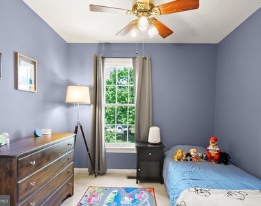 711 Acorn Court - Photo Thumbnail 13