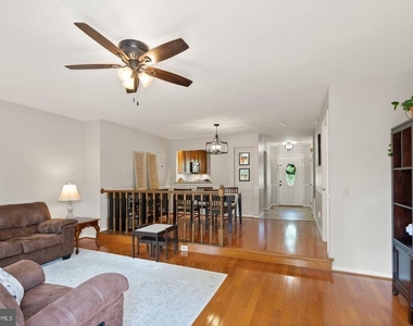 711 Acorn Court - Photo Thumbnail 8