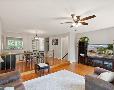 711 Acorn Court - Photo Thumbnail 7