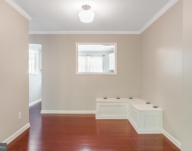 128 Kings Mill Drive - Photo Thumbnail 5