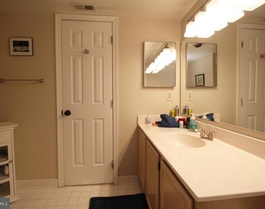 1200 Braddock Place - Photo Thumbnail 17