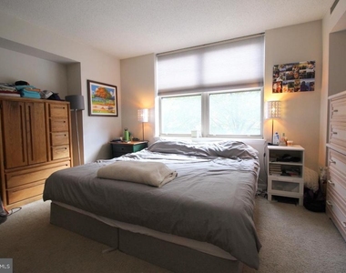 1200 Braddock Place - Photo Thumbnail 11