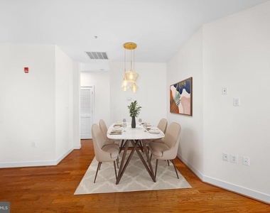 181 Reed Avenue E - Photo Thumbnail 5