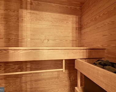 1021 Arlington Boulevard - Photo Thumbnail 20